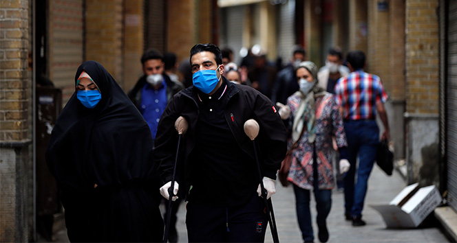 İran'da son 24 saatte 76 kişi korona virüsten öldü