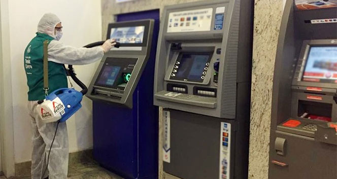 Temizlik hizmetlerinde hastane yakınlarındaki ATM’lere öncelik verildi
