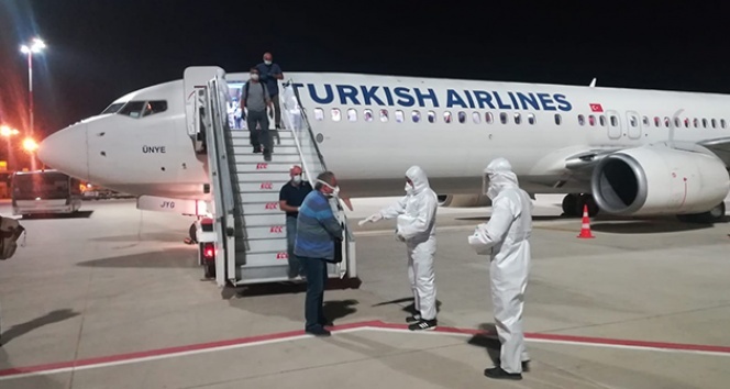 Yurt dışından 133 Türk vatandaşı daha Türkiye’ye getirildi
