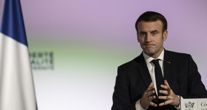 Fransa Cumhurbaşkanı Macron: '4 Ağustos umutsuzluğa çarpan bir yıldırım gibiydi'