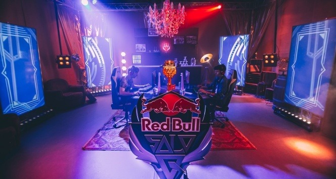 ‘1v1’ League of Legends turnuvası Red Bull Solo Q başlıyor