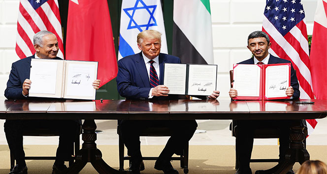 Beyaz Saray'da İsrail-BAE-Bahreyn arasındaki anlaşmanın imzaları atıldı