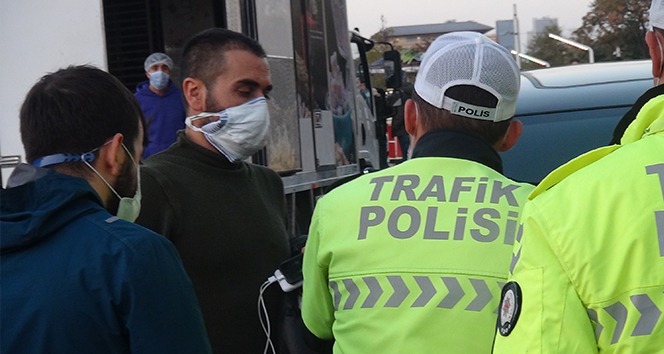 Cipiyle İstanbul turuna çıkan Korona virüslü, trafik polisine yakalandı