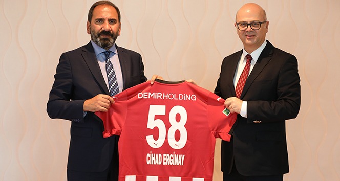 İspanya Büyükelçisi'ne Sivasspor forması hediye edildi