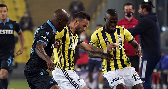 Süper Lig'in 6. haftasında Fenerbahçe, Trabzonspor'u 3-1 mağlup etti