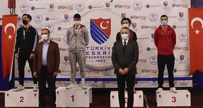 Bakan Kasapoğlu: 'Pek çok branşta iddialı bir spor mücadelesi söz konusu'