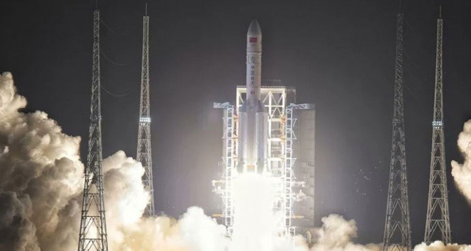 Çin'in insansız uzay aracı yola çıktı