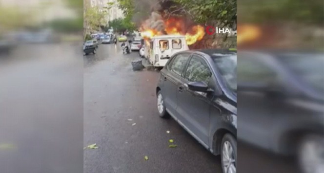 İstanbul’da korku dolu anlar: Minibüsler alev alev yandı