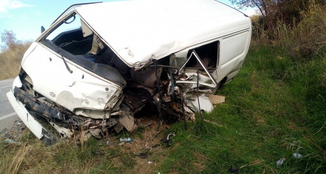 Tekirdağ'da feci kaza: Baba ve oğlu yaralandı