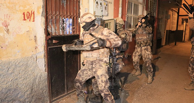 Adana’da DEAŞ operasyonu: 3 gözaltı