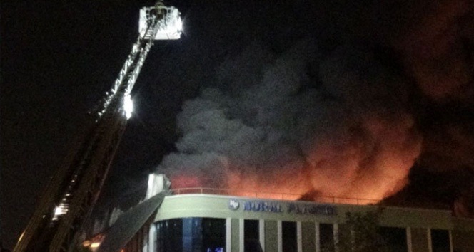 İzmir'deki büyük fabrika yangını kontrol altında
