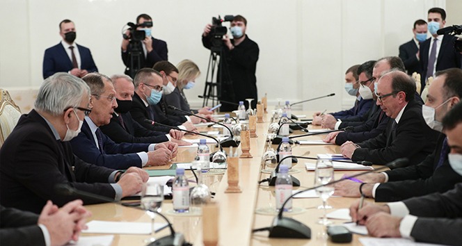 Rusya Dışişleri Bakanı Lavrov, Ermeni mevkidaşı Ayvazyan ile Dağlık Karabağ’ı görüştü