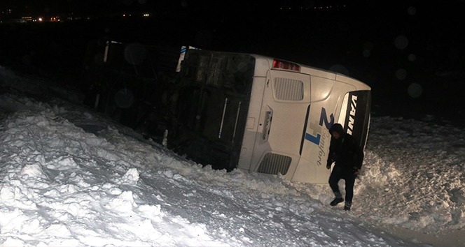 Bitlis’te tipi nedeniyle meydana gelen kazalarda 5 kişi yaralandı