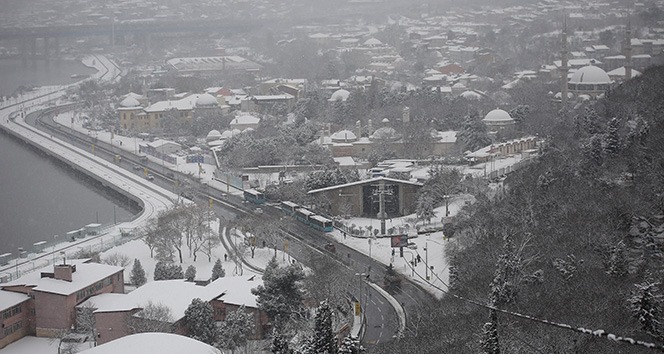 İstanbul Valiliği’nden kar yağışı uyarısı!
