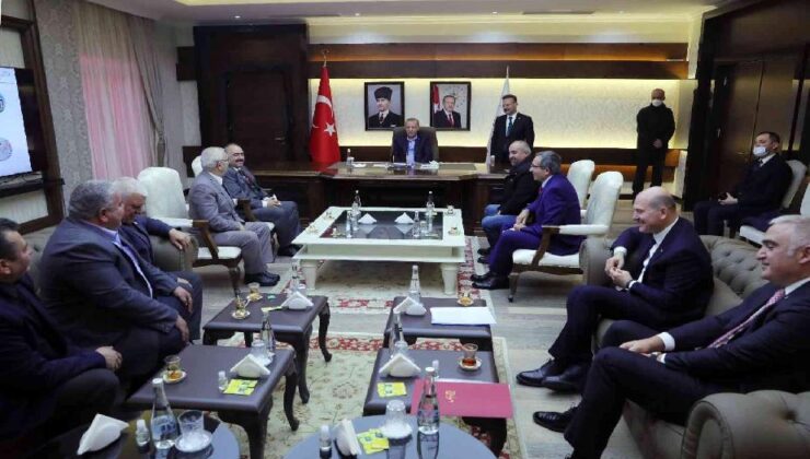 Aydın’da cemevi başkanlarından Cumhurbaşkanı Erdoğan’a teşekkür ziyareti