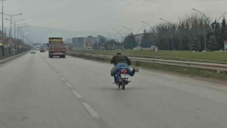 Bursa’da trafiği tehlikeye sokan motosikletliye ceza yağdı