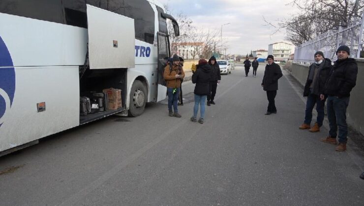 İstanbul’a araç trafiği açıldı, KYK yurtlarında kalan vatandaşlar evlerine gitmek için yola çıktı