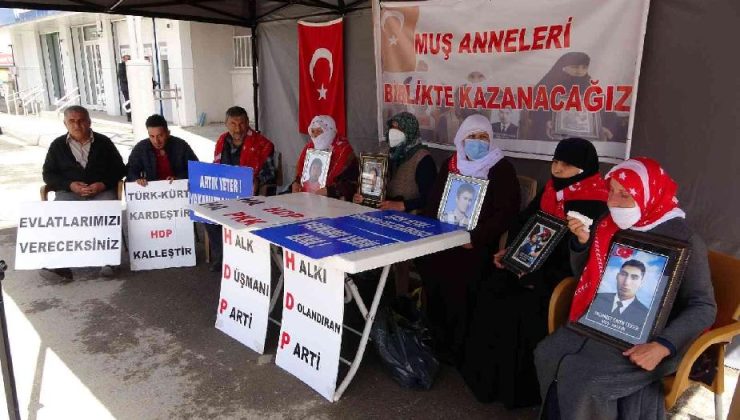 Evlat nöbetindeki anne: “HDP’nin kapatılmasını istiyoruz”