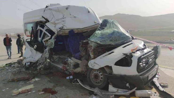 Van’da trafik kazası; 9 yaralı