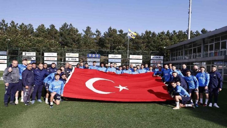 Fenerbahçe, 19 Mayıs’ı kutladı