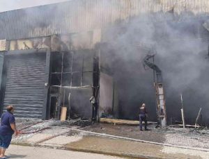 Nazilli OSB’deki yangında 4 iş yeri ve bir araç zarar gördü