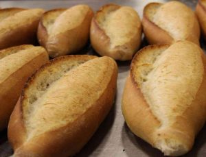İTO’dan ekmek açıklaması: “İTO’ya bağlı fırınlarda 210 gram ekmeğin satış fiyatı halen 3 TL’dir”